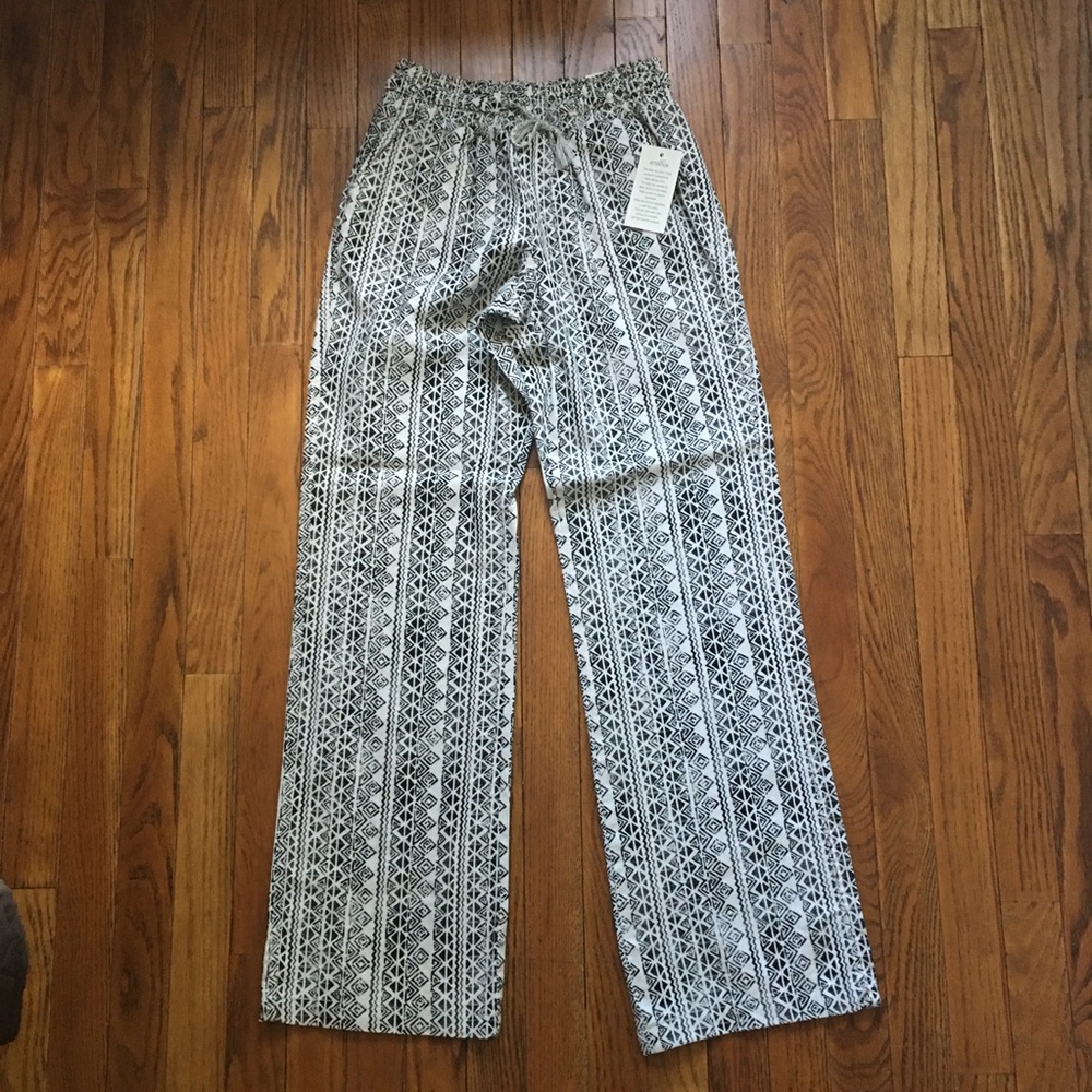NWT Wide Leg Pant